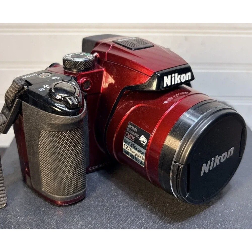 Nikon COOLPIX P500 12.1MP Digital Camera Bundle 2 Batteries Charger 4gb Card